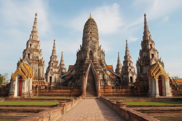 Wat chai watthanaram : un temple d’Ayutthaya encore empreint de grandeur Wat chai watthanaram : un temple d’Ayutthaya encore empreint de grandeur
