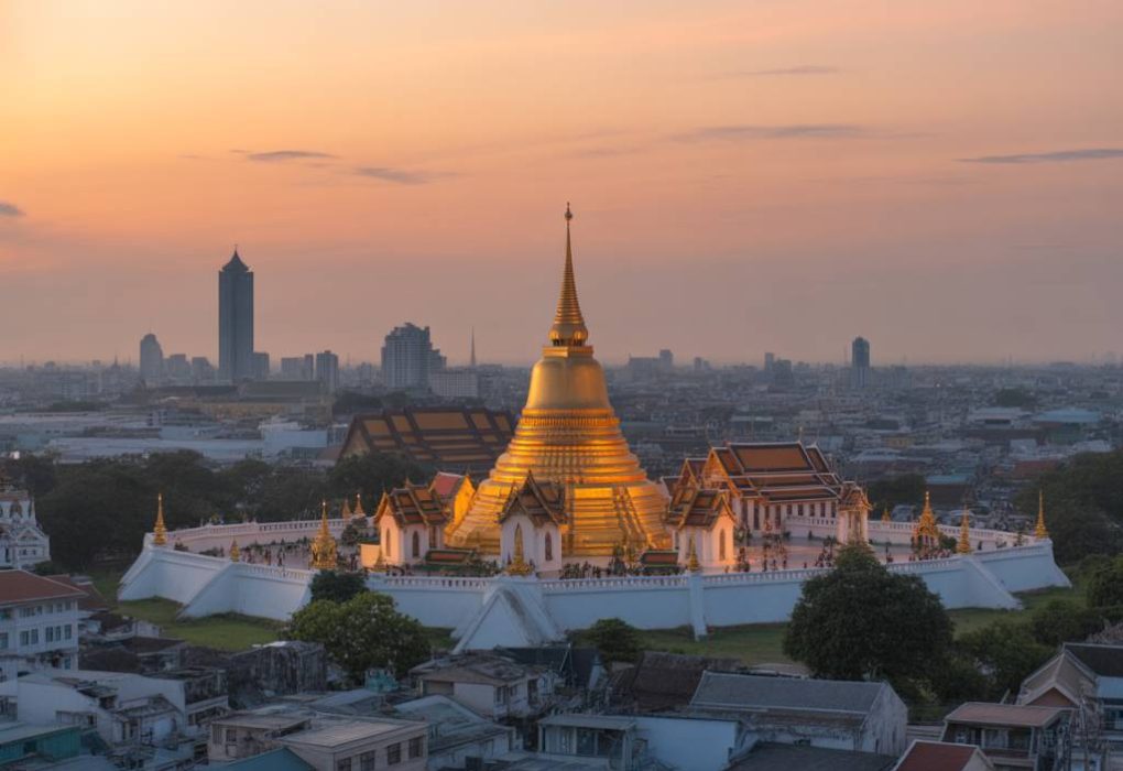 Wat saket the golden mount : un refuge perché au cœur de bangkok