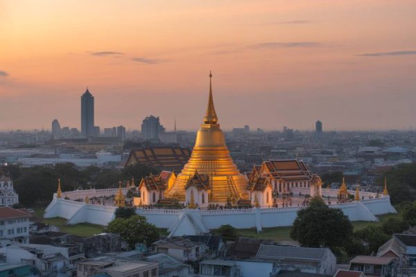 Wat saket the golden mount : un refuge perché au cœur de bangkok