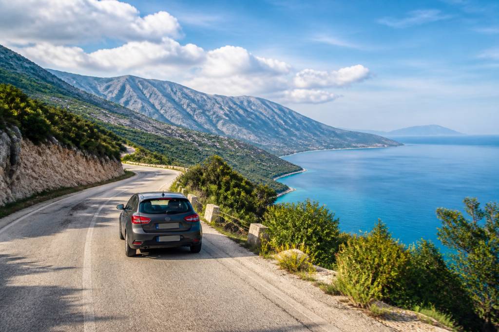Albanie voiture : louer et conduire facilement en voyage