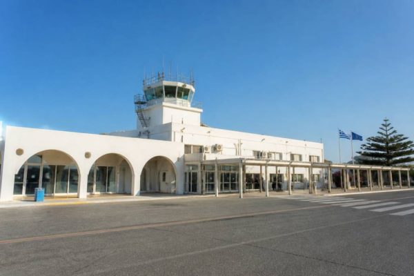 Aéroport naxos : guide pratique pour préparer votre voyage en Grèce