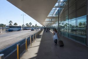 Aéroport albufeira : comment rejoindre facilement la ville et ses hôtels